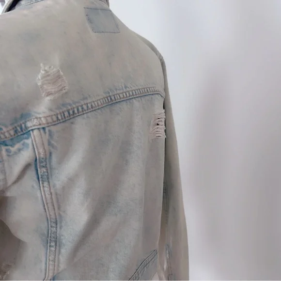 American Eagle Light Wash Denim Jacket XS | Cropped Fitted Jean Jacket - Picture 5 of 6